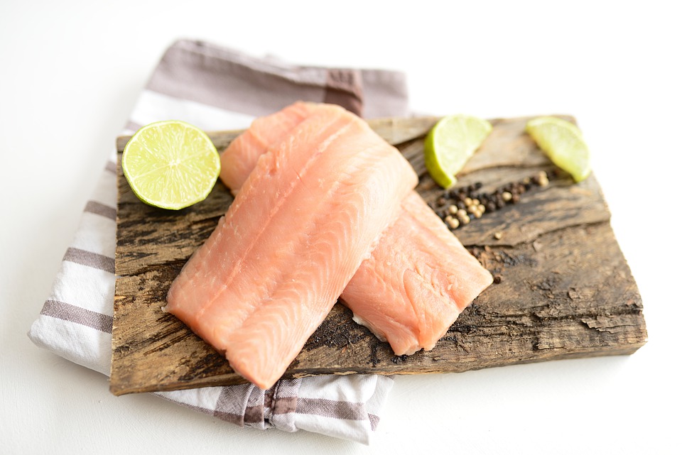 Ingredients for keto salmon recipe