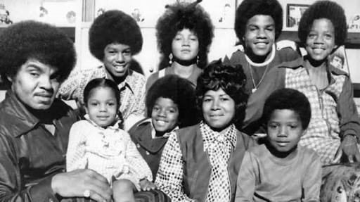 Tito Jackson with his Parents and Siblings
