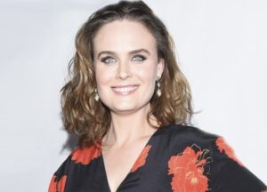 Emily Deschanel Net Worth